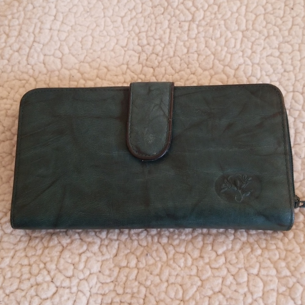 Green marbled wallet in excellent condition